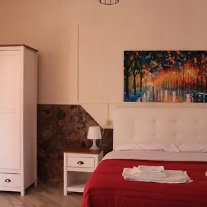 https://cortiletto-37.catania-hotels.net